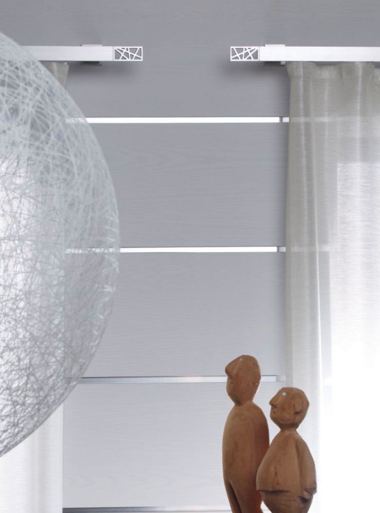 Уход за шторами и карнизами Уход за шторами и карнизами