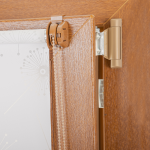 Рулонная штора «Мини» фурнитура Золотой дуб. Ткань коллекции «Одуванчик» Белый (компл. Besta)