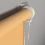 Рулонная штора «Moncada» ø38 фурнитура Белая. Ткань коллекции «Пастель» Песок