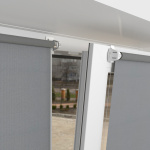 Рулонная штора «Мини» фурнитура Белая. Ткань коллекции «Плэин» Silver BO Серый (компл. Besta)