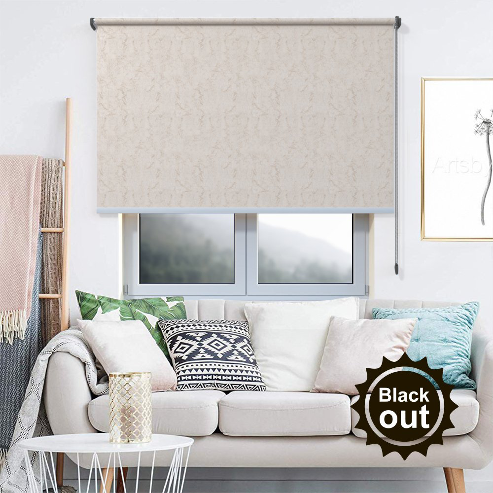 Рулонная штора «Toledo» ø28 фурнитура Черная. Ткань коллекции «Шелк Blackout» Жемчуг