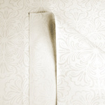 Рулонная штора «Стандарт» фурнитура Белая. Ткань коллекции «Пандора» Жемчуг глянец