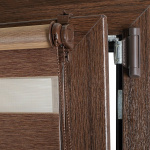 Рулонная штора «Мини День-Ночь» фурнитура Коричневая. Ткань коллекции «Саванна» Корица