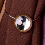 Клипса магнитная «Диамант» ø5 см для легкого и среднего веса штор с тросом 38 см (А)