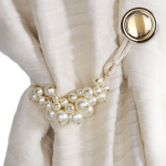 Магнит для кисти «Шато» ø4 см для легкого и среднего веса штор (А)