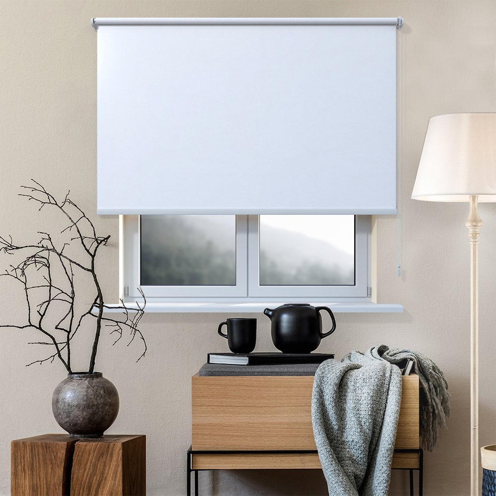 Рулонная штора «Toledo» ø28 фурнитура Белая. Ткань коллекции «Пастель» Белая