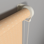 Рулонная штора «Moncada» ø38 фурнитура Белая. Ткань коллекции «Квадро» Бисквит