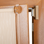 Рулонная штора «Мини» фурнитура Золотой дуб. Ткань коллекции «Лазурь» Бежевый