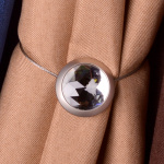 Клипса магнитная «Диамант» ø5 см для легкого и среднего веса штор с тросом 38 см (ХМ)